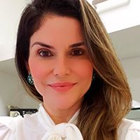 Dra. Eveline Cardoso Onofre de Alencar Dra. Eveline Cardoso Onofre de Alencar