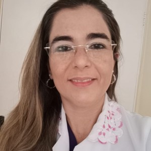 Dra. Ana Carolina Bezerra Martins 
