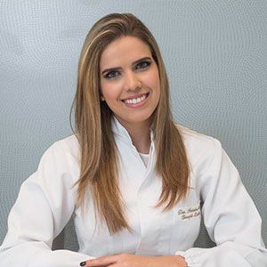 Dra. Natasha Muniz Fontes Dra. Natasha Muniz Fontes